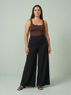 PANTALON DE PIERNA ANCHA NEGRO