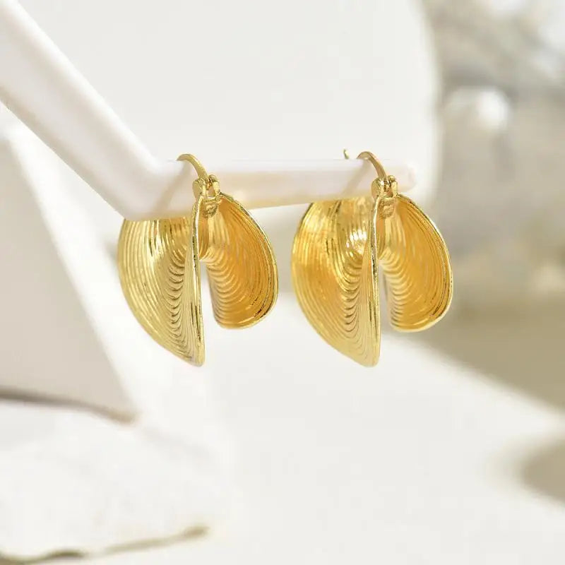 PENDIENTES CON RELIEVE