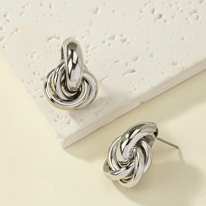 PENDIENTES CON RELIEVE